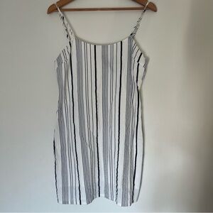 Lulus White and Navy Striped Spaghetti Strap
Cotton Dress Size Small